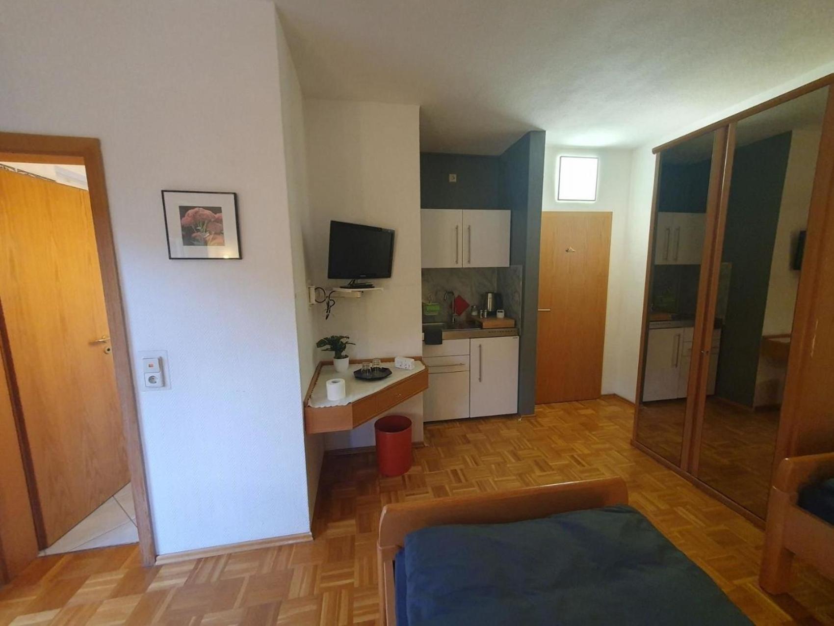 Abm Apartment 16 Цвінгенберг Екстер'єр фото